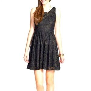 NWT Soprano lace navy  dress sleeveless size small